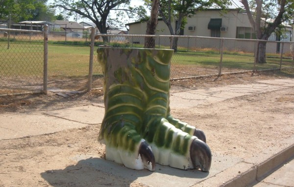 Hughenden_Rubbish_Bin.jpg