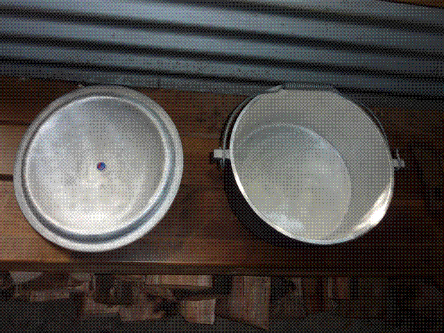 Innamincka_Camp_Oven.GIF