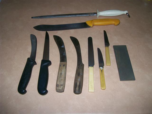 Knives_001_Small.JPG