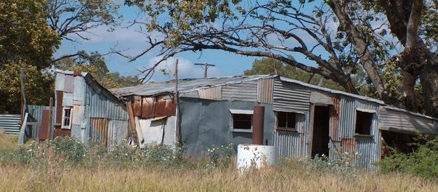 Local_mansion_at_Jericho_Qld_1.jpg