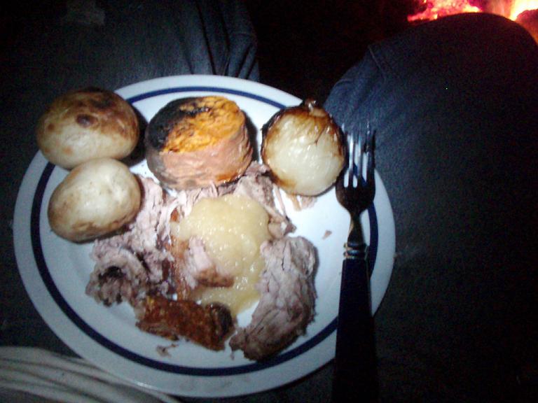 Pit_cooking8.JPG