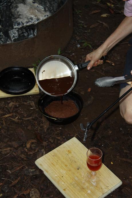 Pour_source_onto_batter.jpg