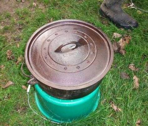 dutch_oven_178321788_full.jpg