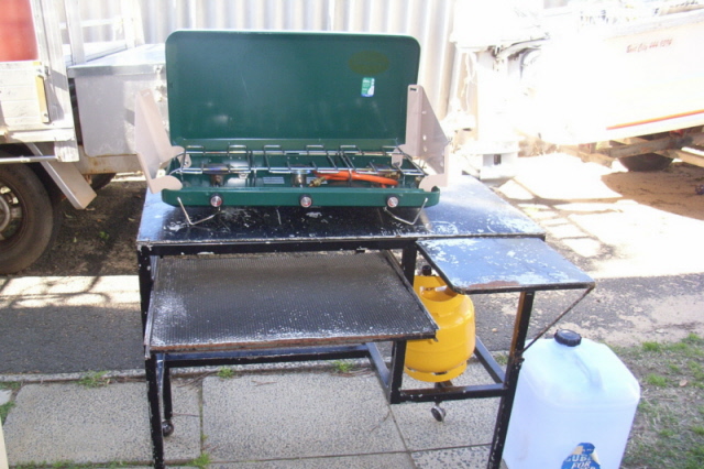 sm_Stove_stand_1.jpg